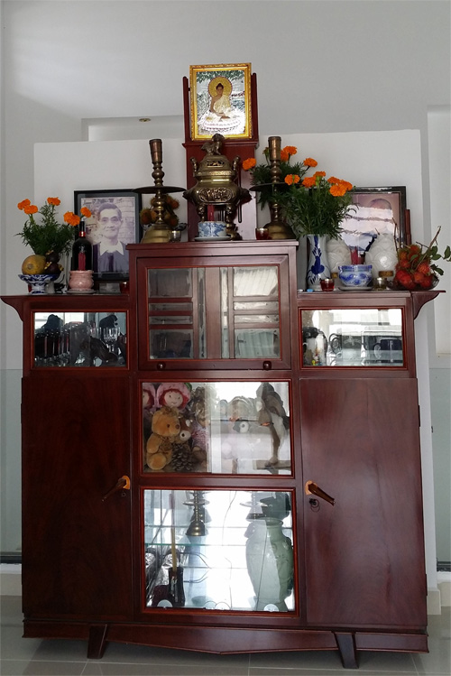 Cantho New House Altar