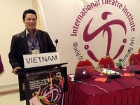 Theater director Le Quy Duong