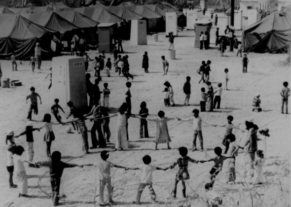 Vietnamese refugees in Camp Pendleton